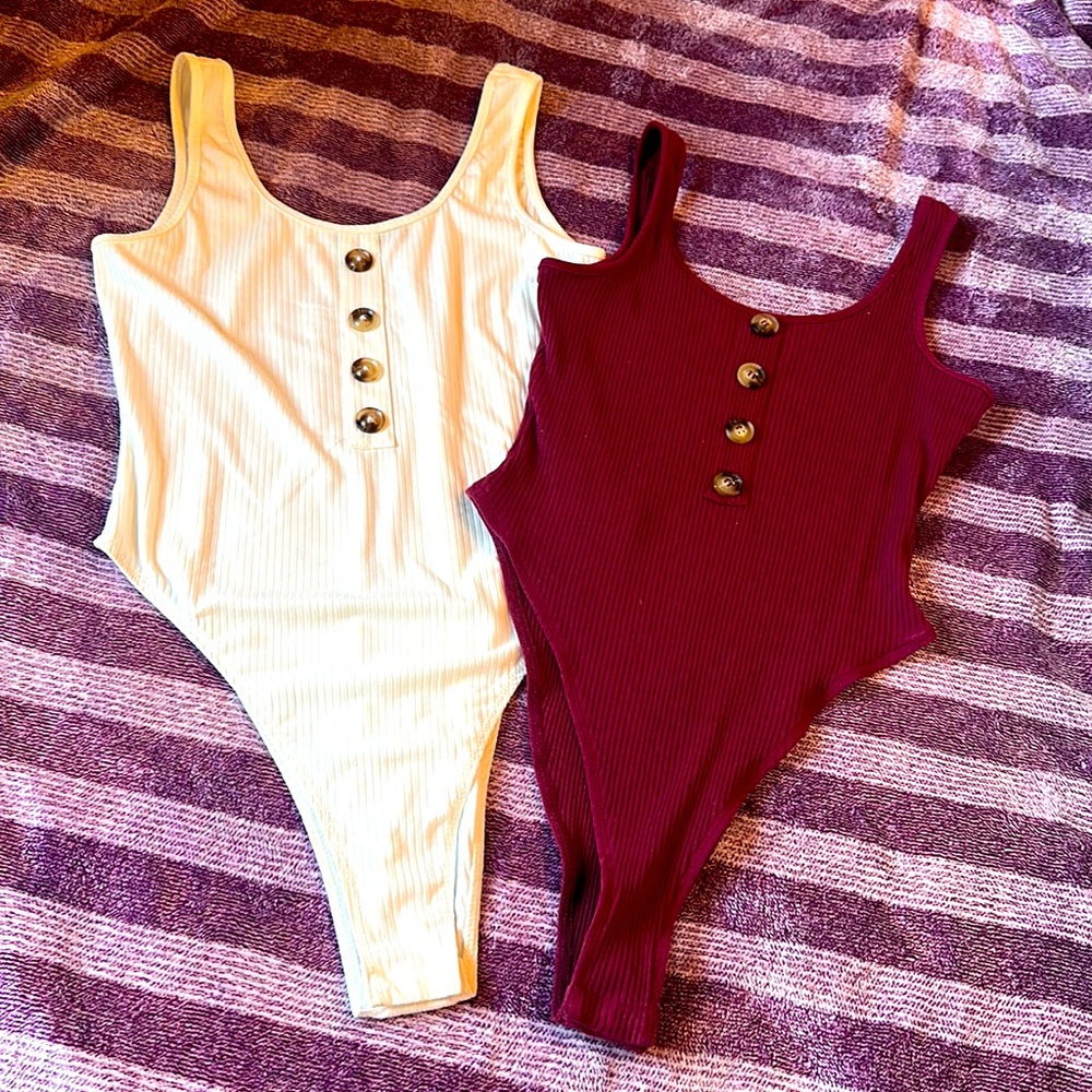 2x Body Suits/Size Medium/Like New